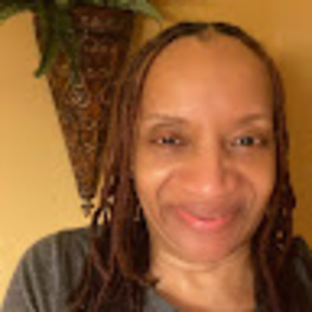 Meet your Posher, Lynda